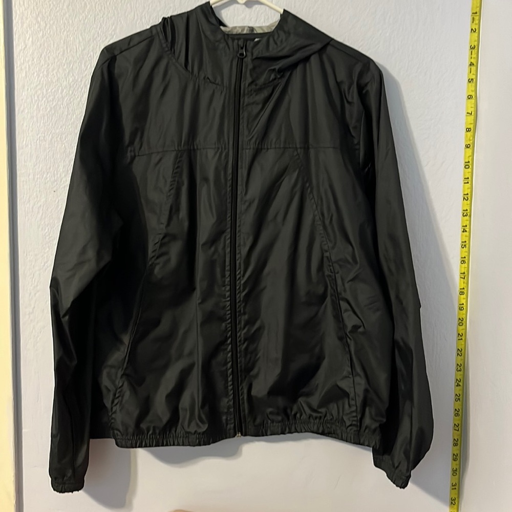 Black hooded windbreaker zip up